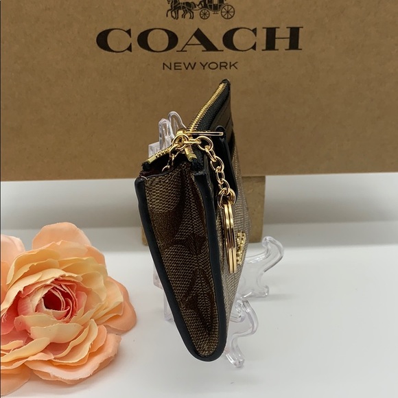 Mini Skinny Id Case In Signature Canvas - Picture 8 of 16